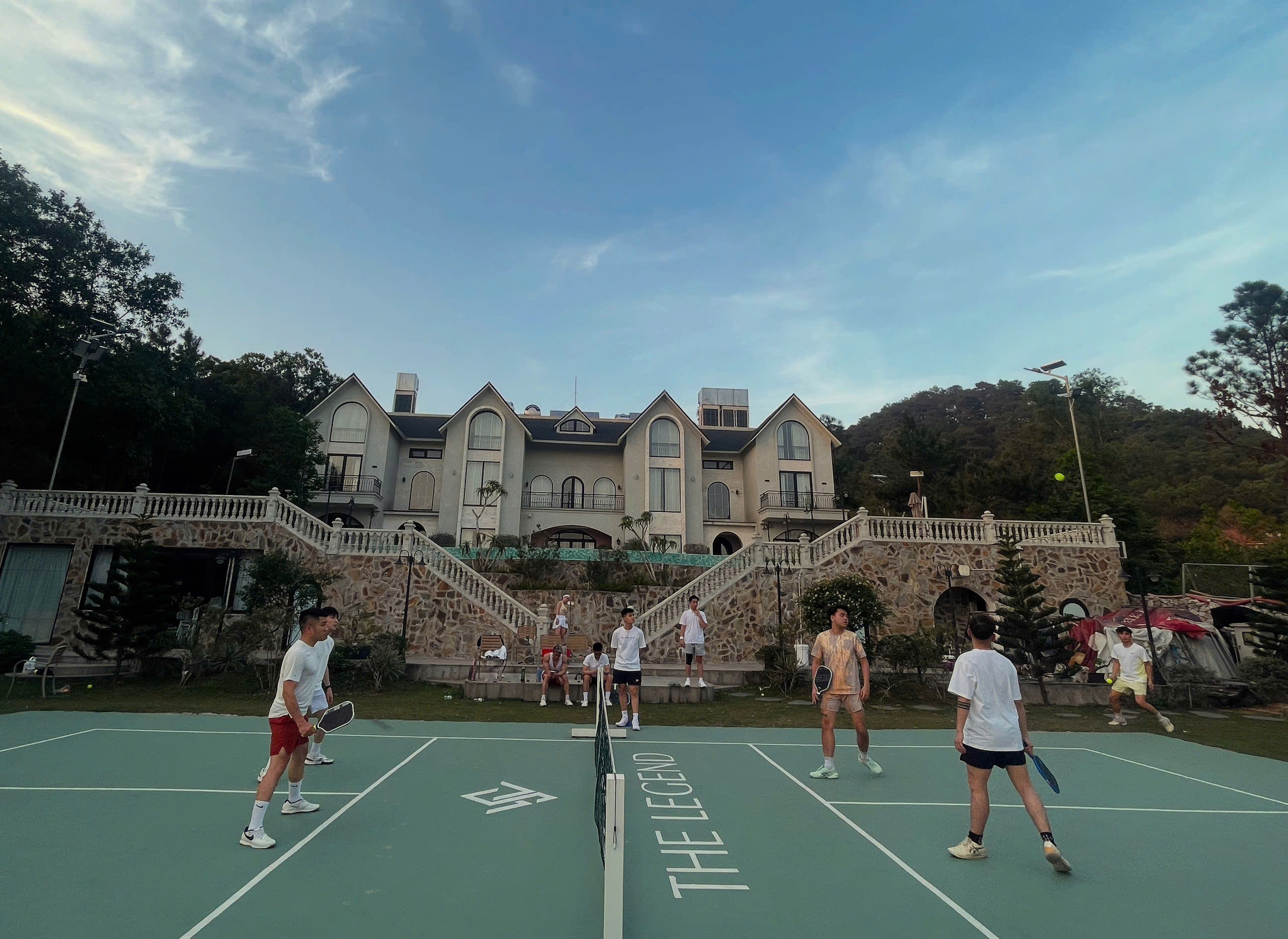 Sân pickleball
