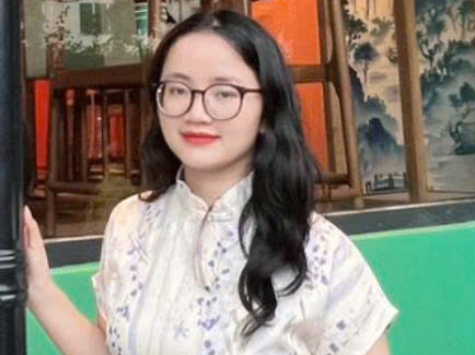 Ms Thúy Liên